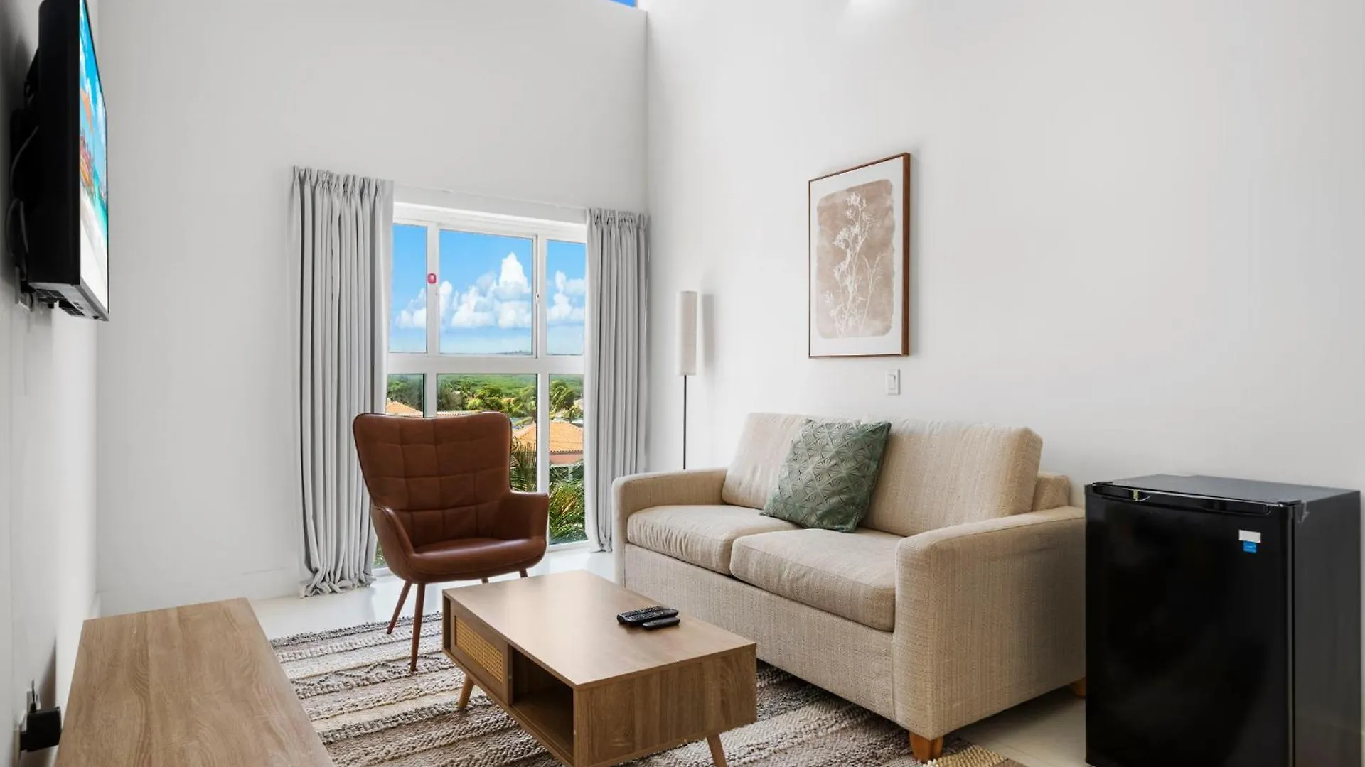 Arubas Life 307 location